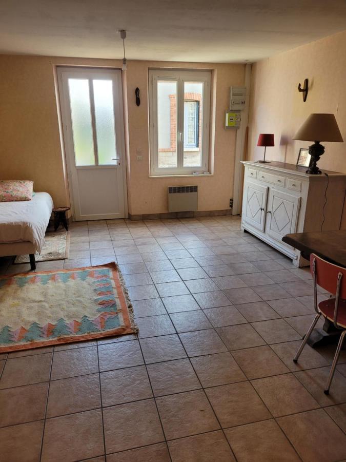 Petite Maison A 萨尔布里 外观 照片